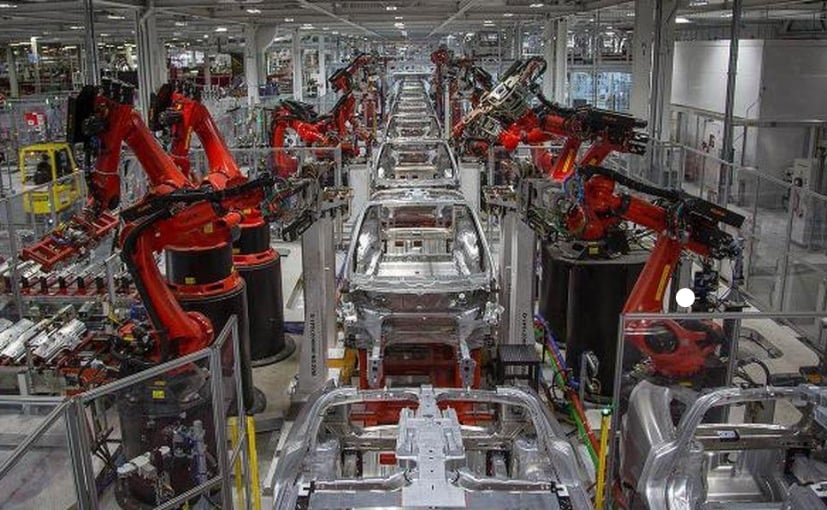 Elon Musk oznamuje historickou transakci v hodnotě 15,2 miliardy eur: Tesla a Samsung uzavírají klíčové partnerství